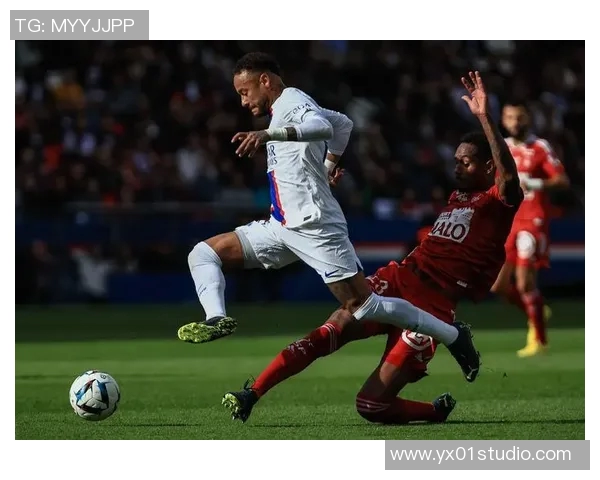 巴黎圣日耳曼出售内马尔致力于重建球队新车新赛季法甲前景堪忧