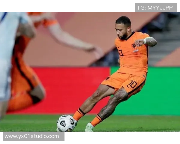 巴塞罗那签下荷兰天才，新赛季是否能重现昔日辉煌？