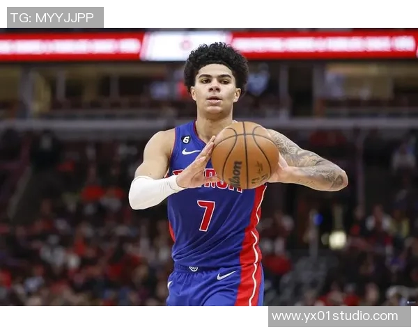 NBA全明星海斯闪耀赛场展现非凡实力与团队精神